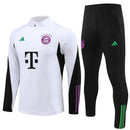 Conjunto Branco Bayern 23/24