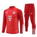 Conjunto vermelho do Bayern 23/24