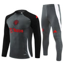 Conjunto Cinza Escuro Manchester United 24/25